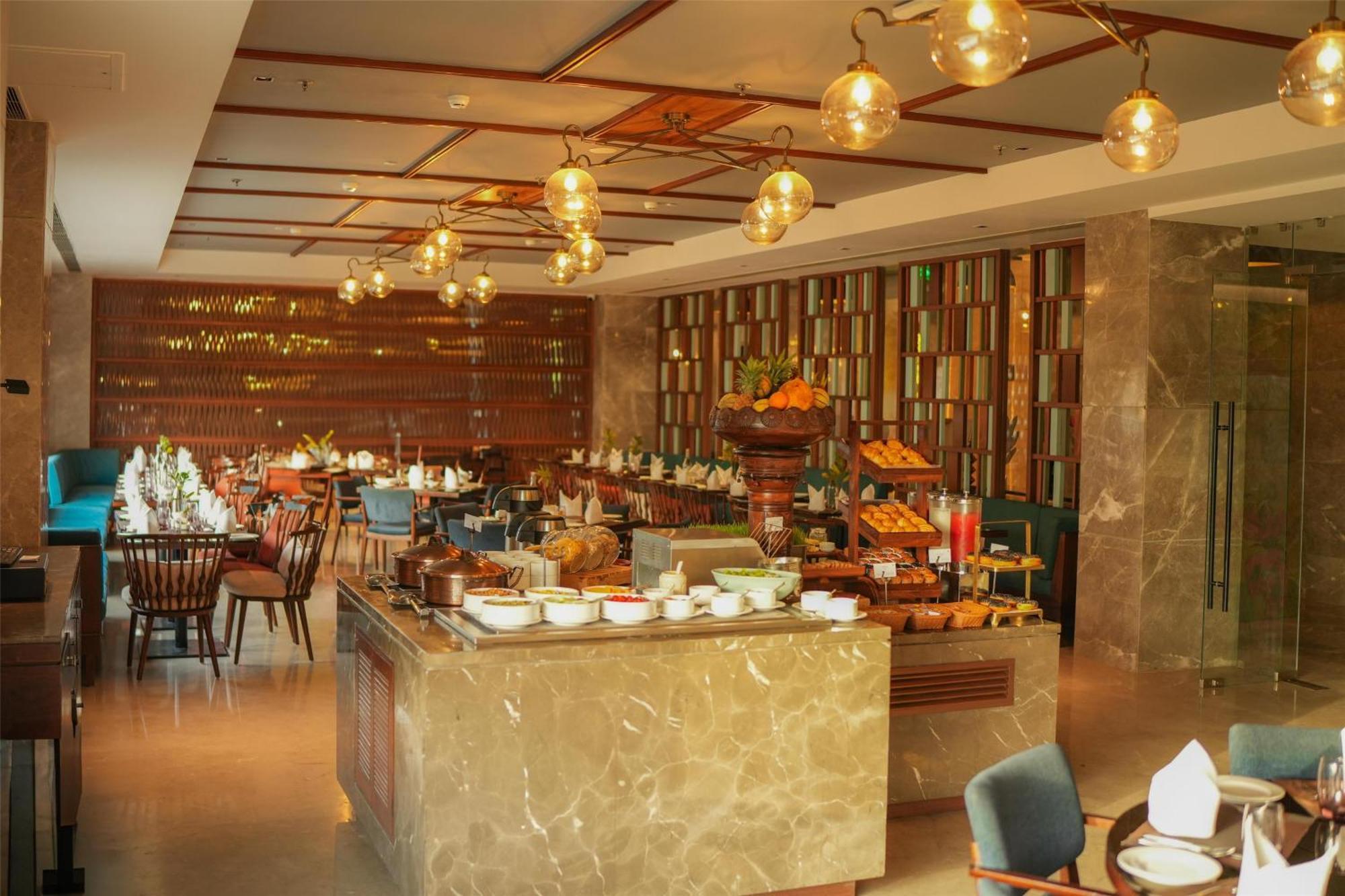 Radisson Hotel Vrindāvan Dış mekan fotoğraf