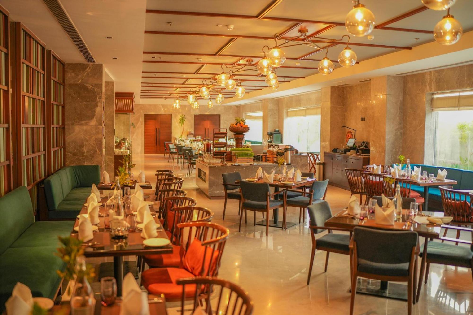 Radisson Hotel Vrindāvan Dış mekan fotoğraf